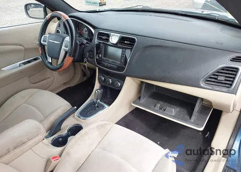 2011 Chrysler 200 Touring из США, поврежденный, VIN 1C3BC2EB6BN563845